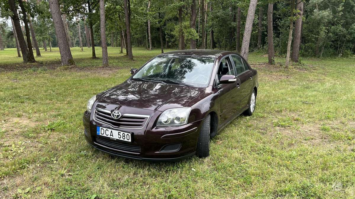 Toyota Avensis - 11