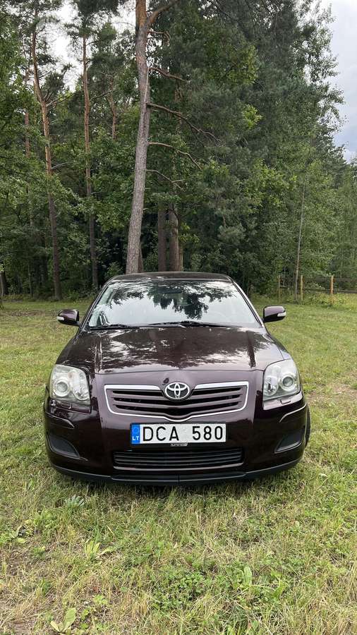 Toyota Avensis - 12