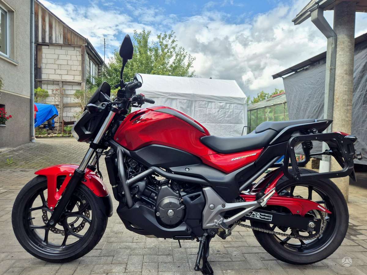 Honda NC 750cc, street / classic