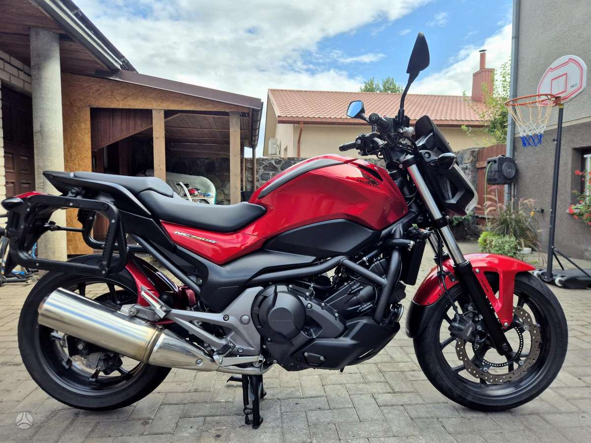 Honda NC 750cc, street / classic