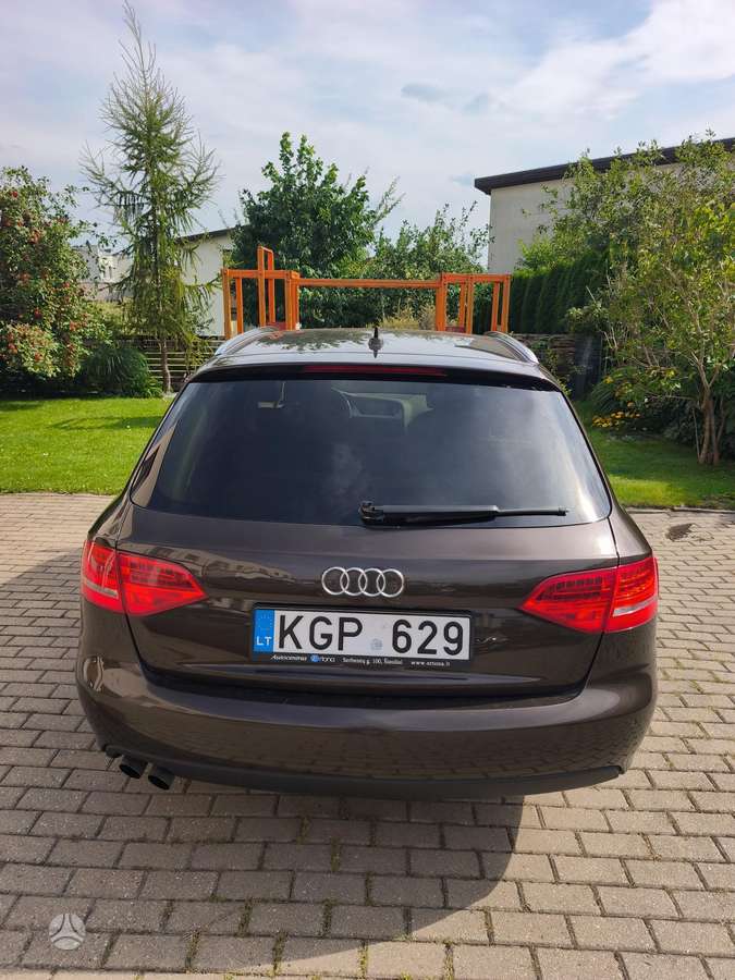 Audi A4, 2.0 l., Универсал