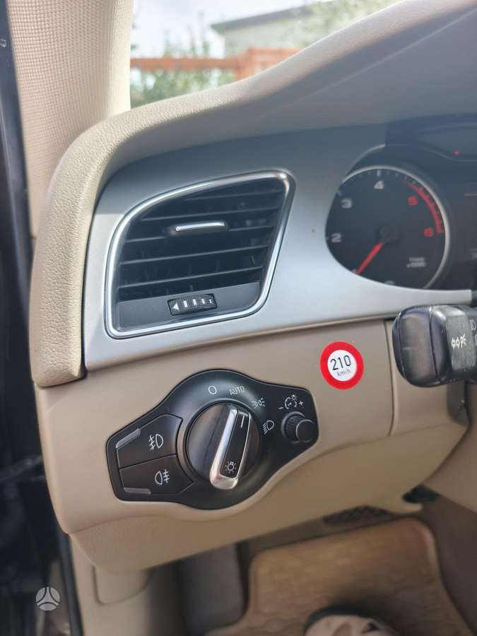 Audi A4, 2.0 l., universalas