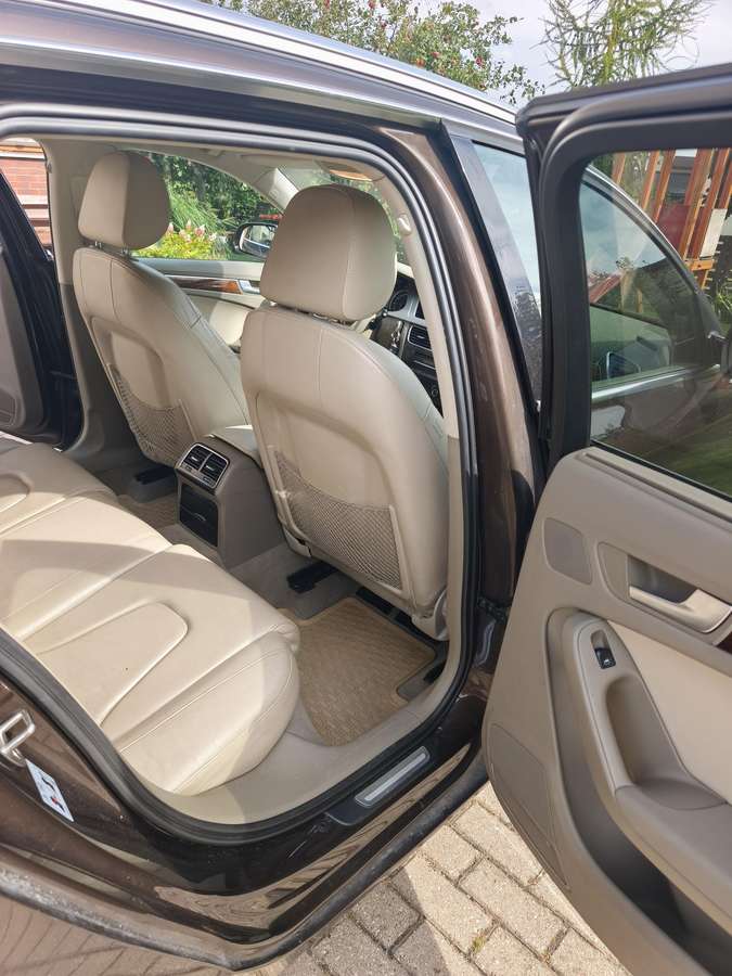 Audi A4, 2.0 l., Универсал