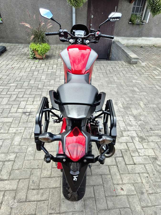Honda NC 750cc, street / classic