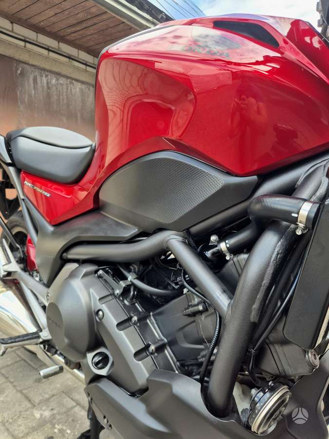 Honda NC 750cc, street / classic