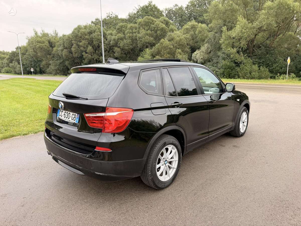 BMW X3, 2.0 l., off-road / crossover