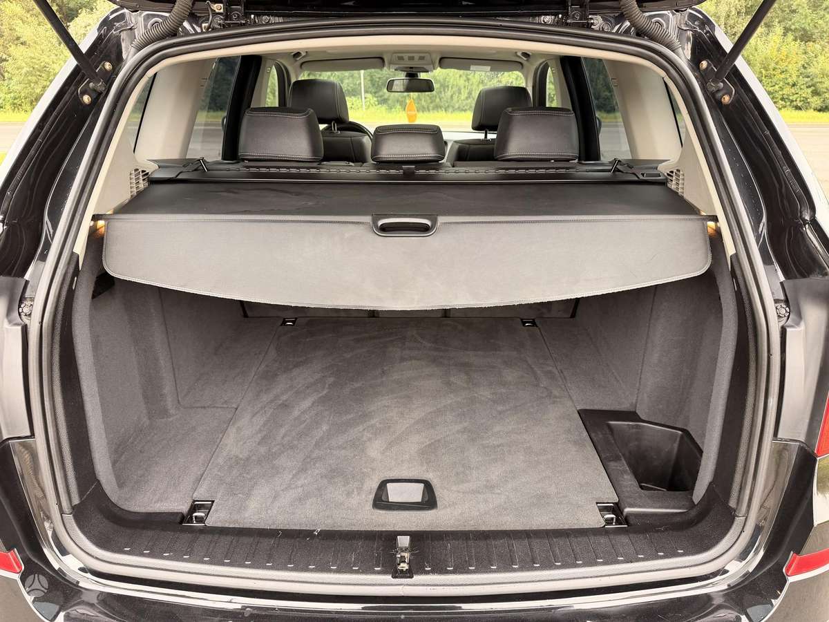 BMW X3, 2.0 l., off-road / crossover