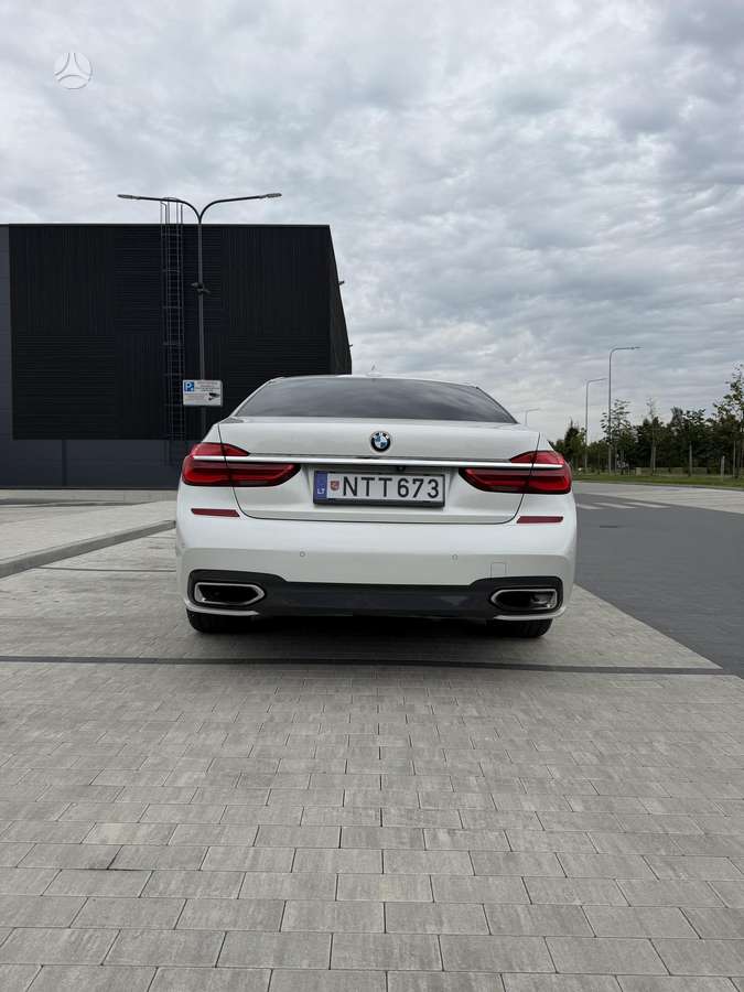 BMW 730, 3.0 l., Седан