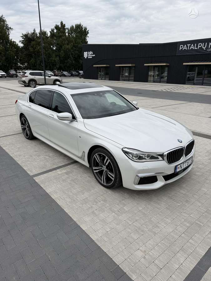 BMW 730, 3.0 l., Седан