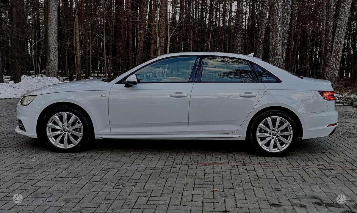 Audi A4, 2.0 l., Седан
