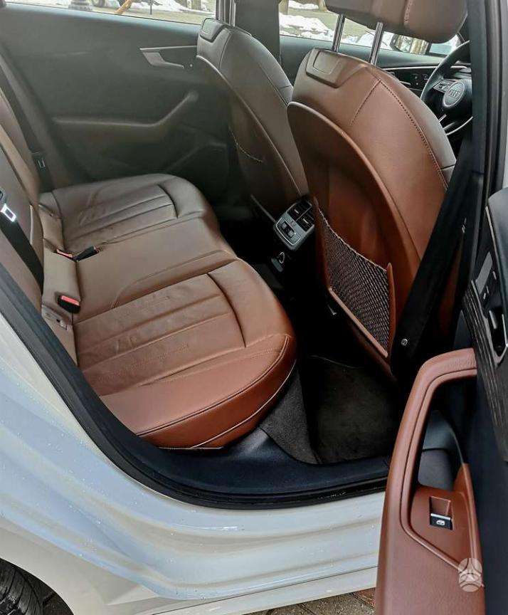 Audi A4, 2.0 l., Седан