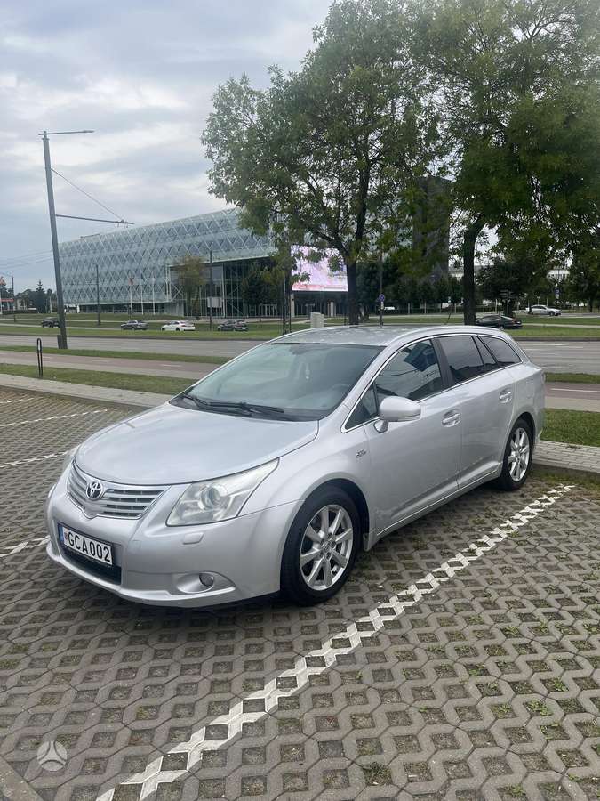 Toyota Avensis, 2.2 l., Универсал