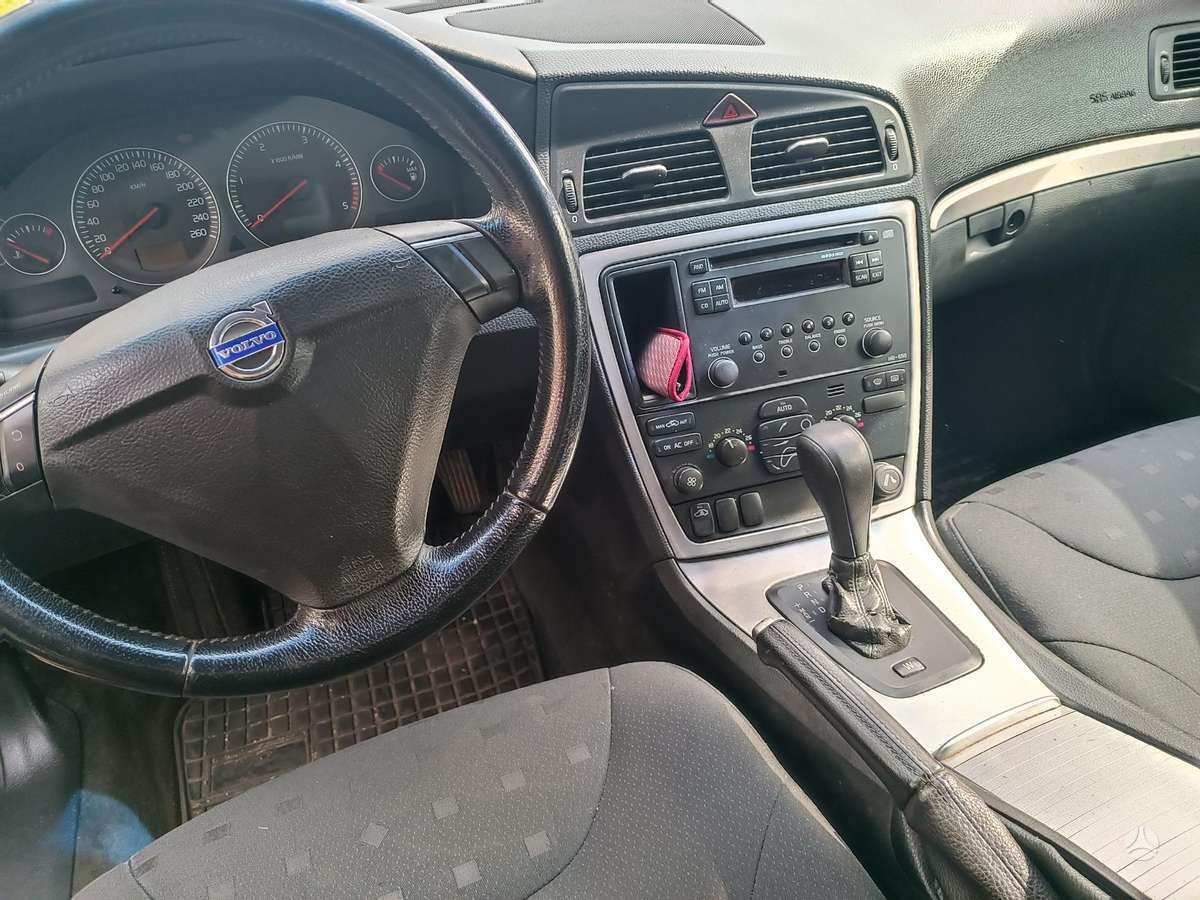 Volvo S60, 2.4 l., Седан