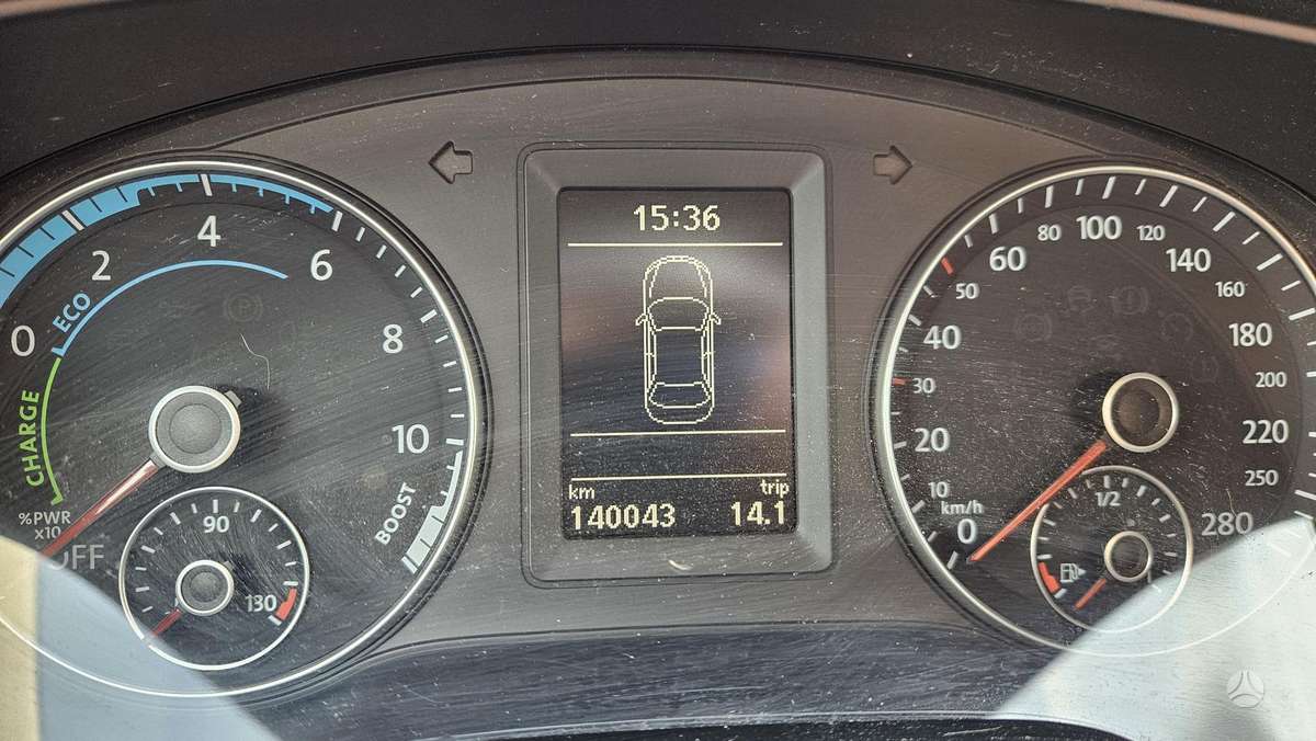 Volkswagen Jetta - 11