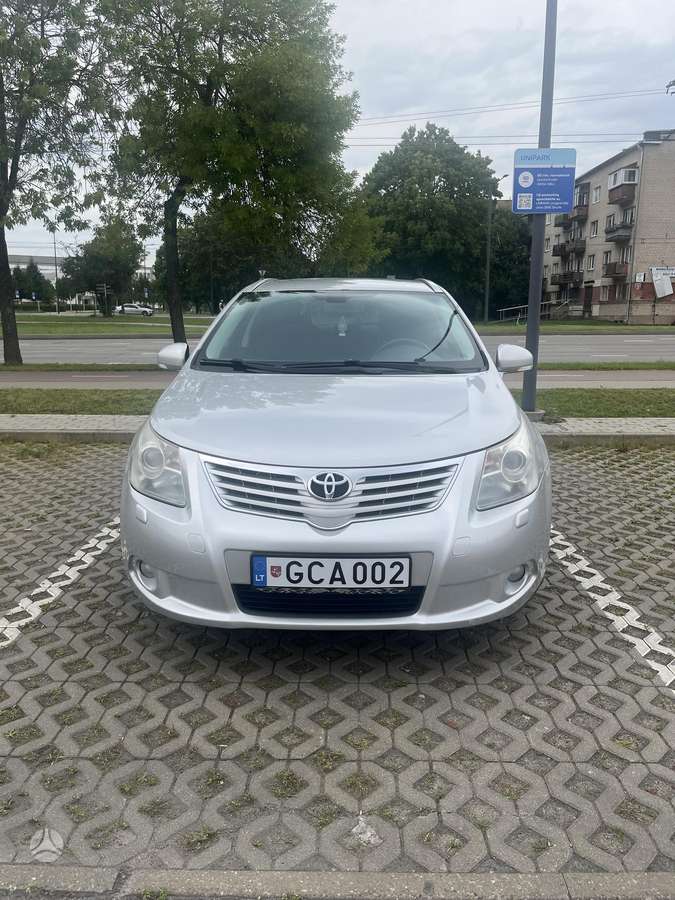 Toyota Avensis, 2.2 l., Универсал