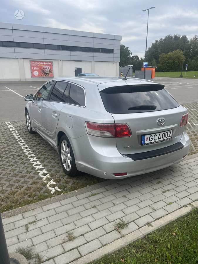 Toyota Avensis, 2.2 l., Универсал