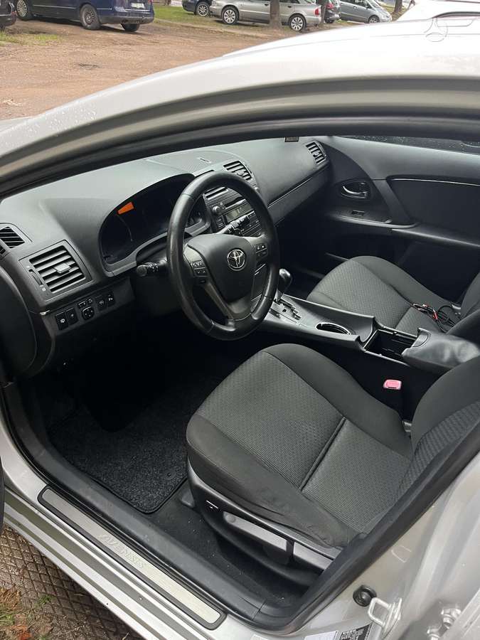 Toyota Avensis, 2.2 l., Универсал