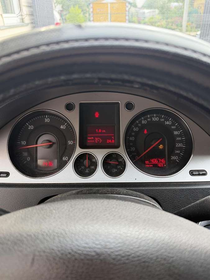 Volkswagen Passat - 9