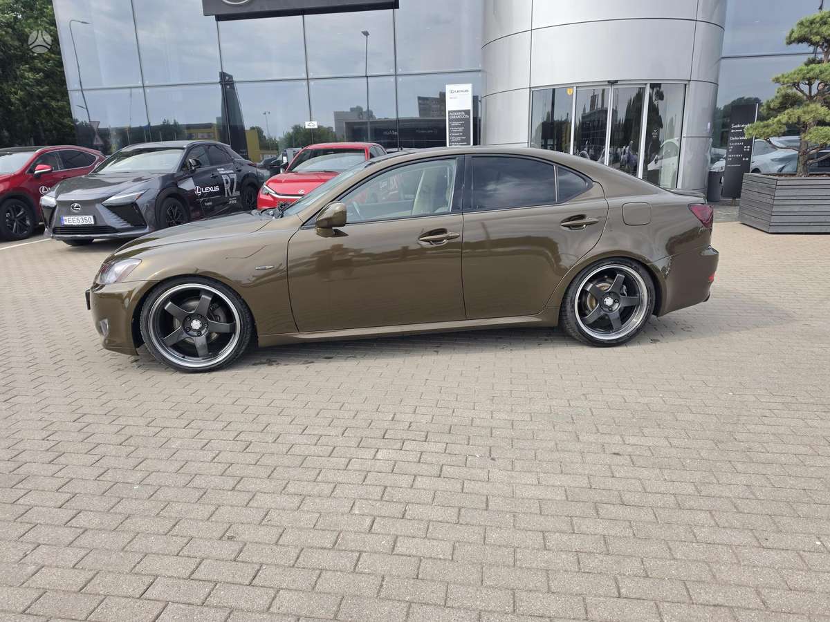 Lexus IS 250, 2.5 l., Седан