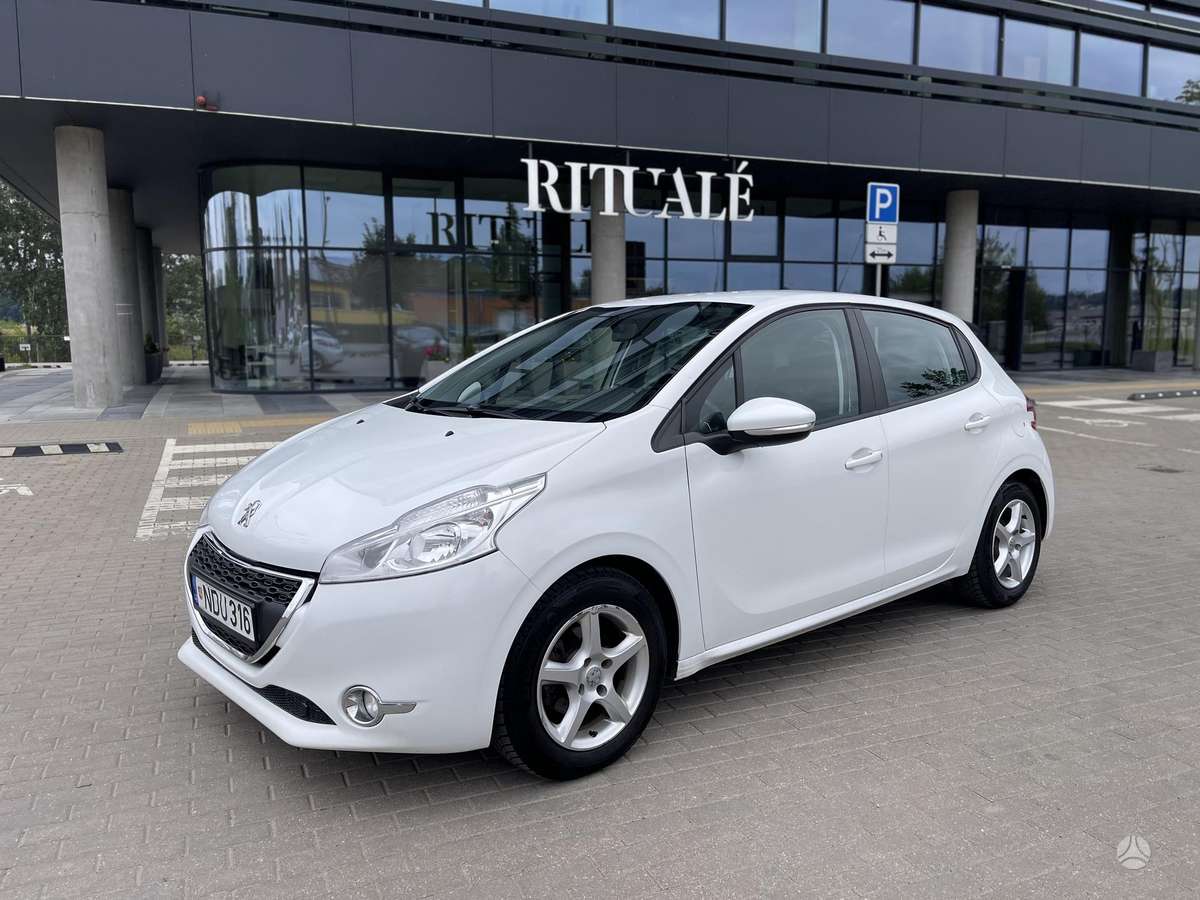 Peugeot 208 - 2