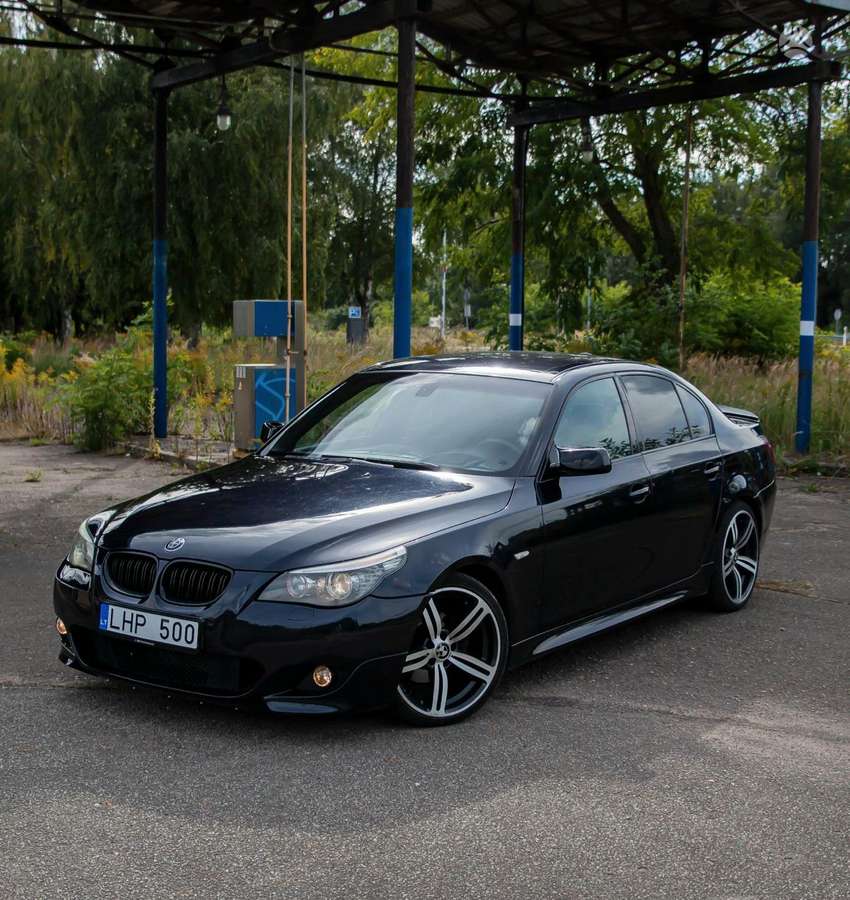 BMW 525, 2.5 l., Седан