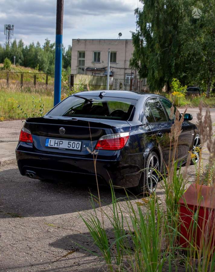 BMW 525, 2.5 l., Седан