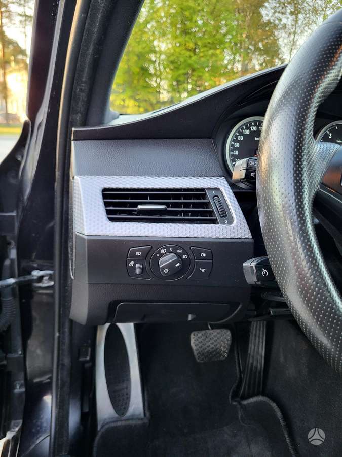 BMW 525, 2.5 l., Седан