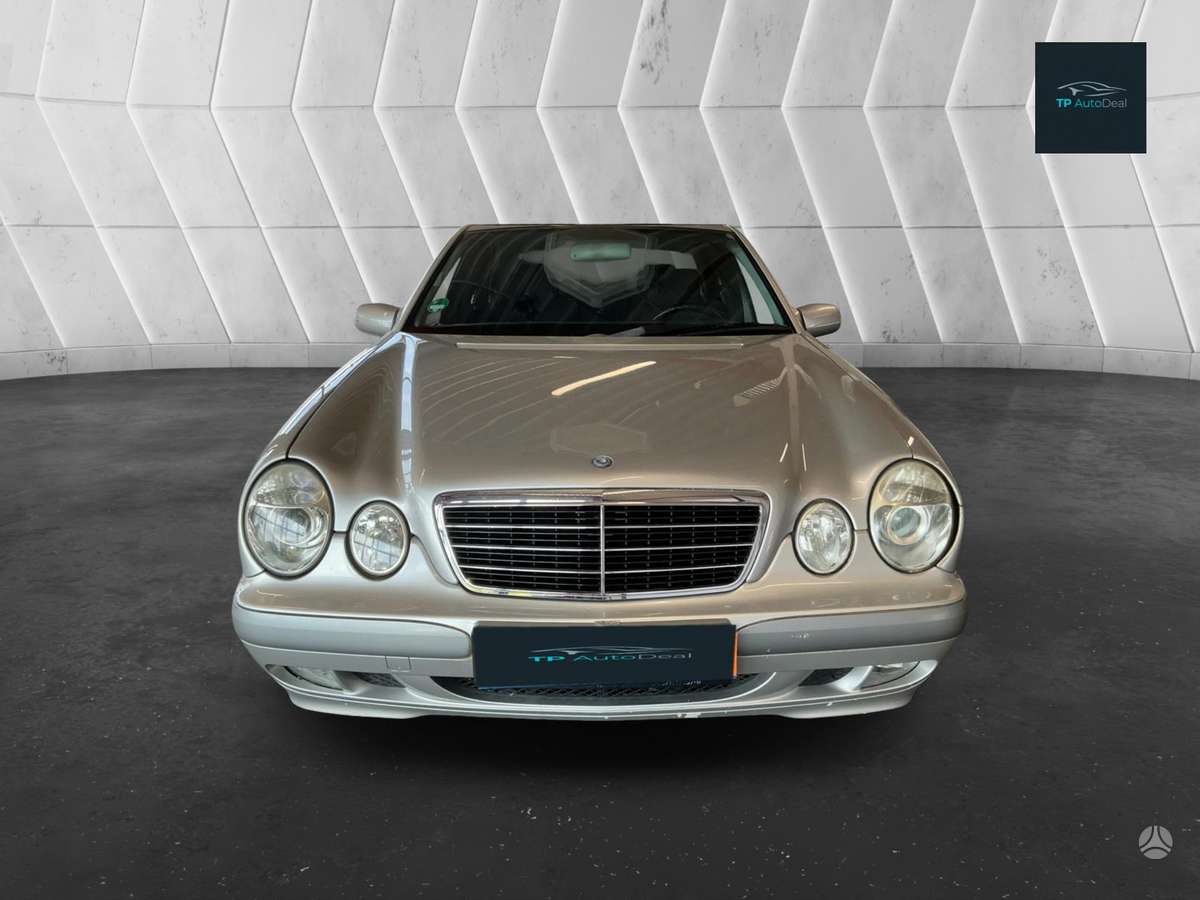 Mercedes-Benz E240, 2.4 l., Седан