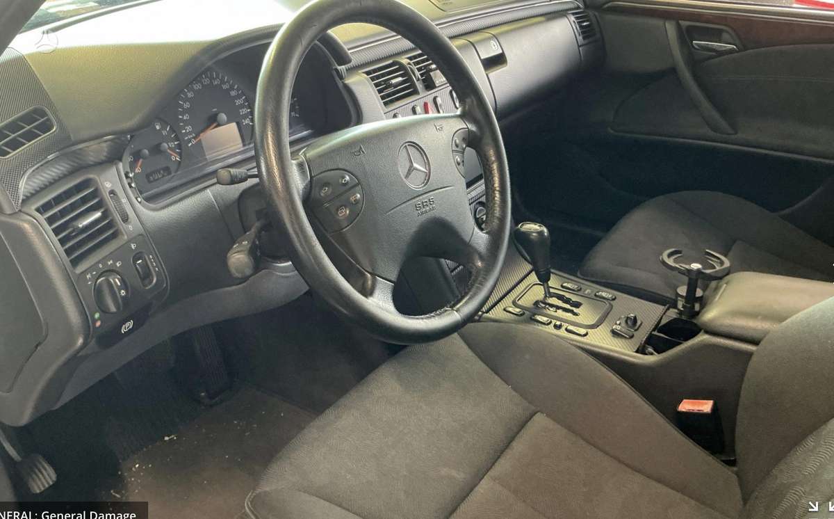 Mercedes-Benz E240, 2.4 l., Седан