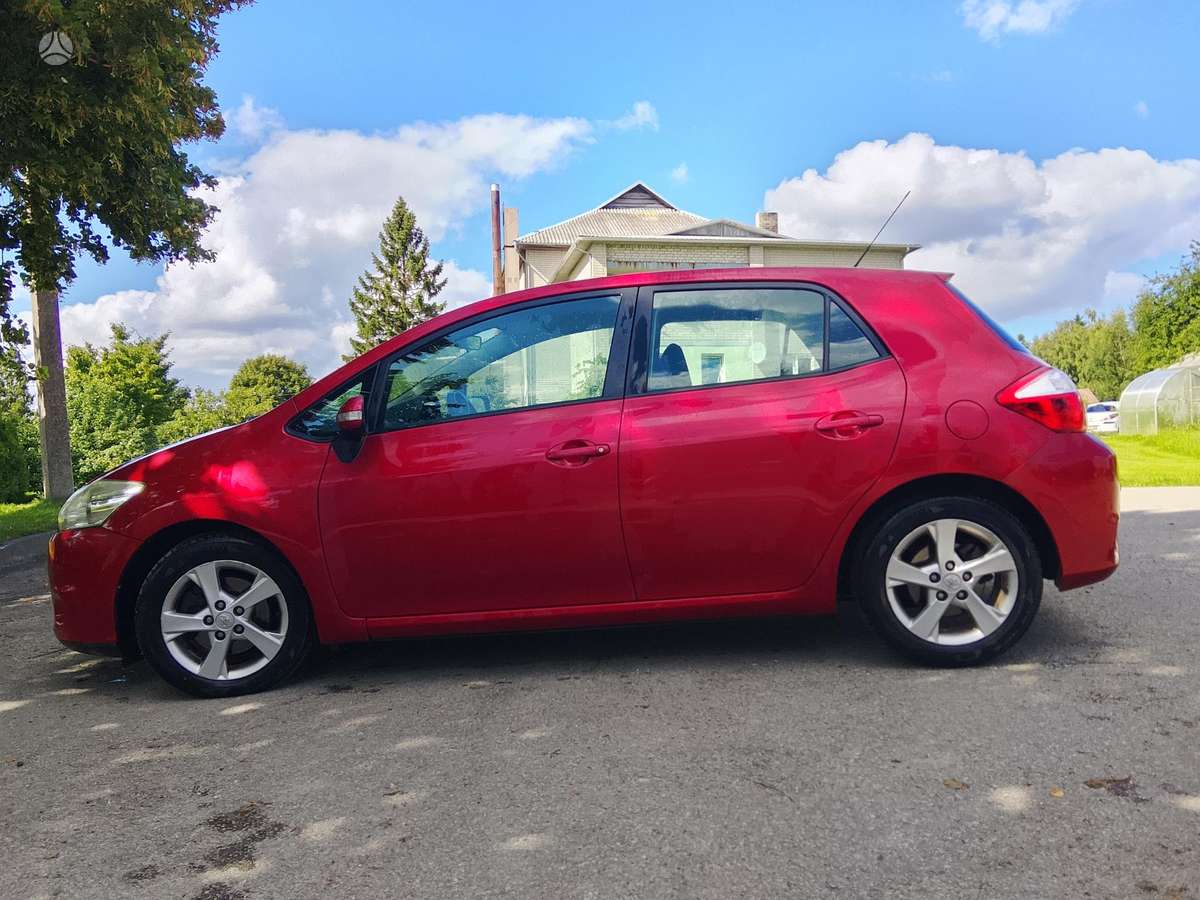 Toyota Auris, 2.0 l., Хэтчбек