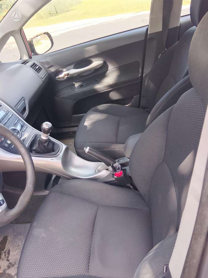 Toyota Auris, 2.0 l., Хэтчбек