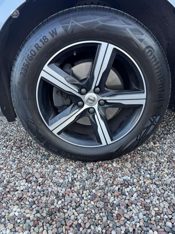Volvo XC60, 2.0 l., off-road / crossover