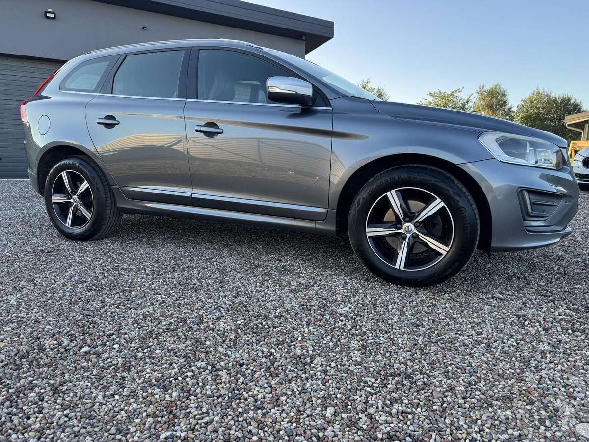 Volvo XC60, 2.0 l., off-road / crossover