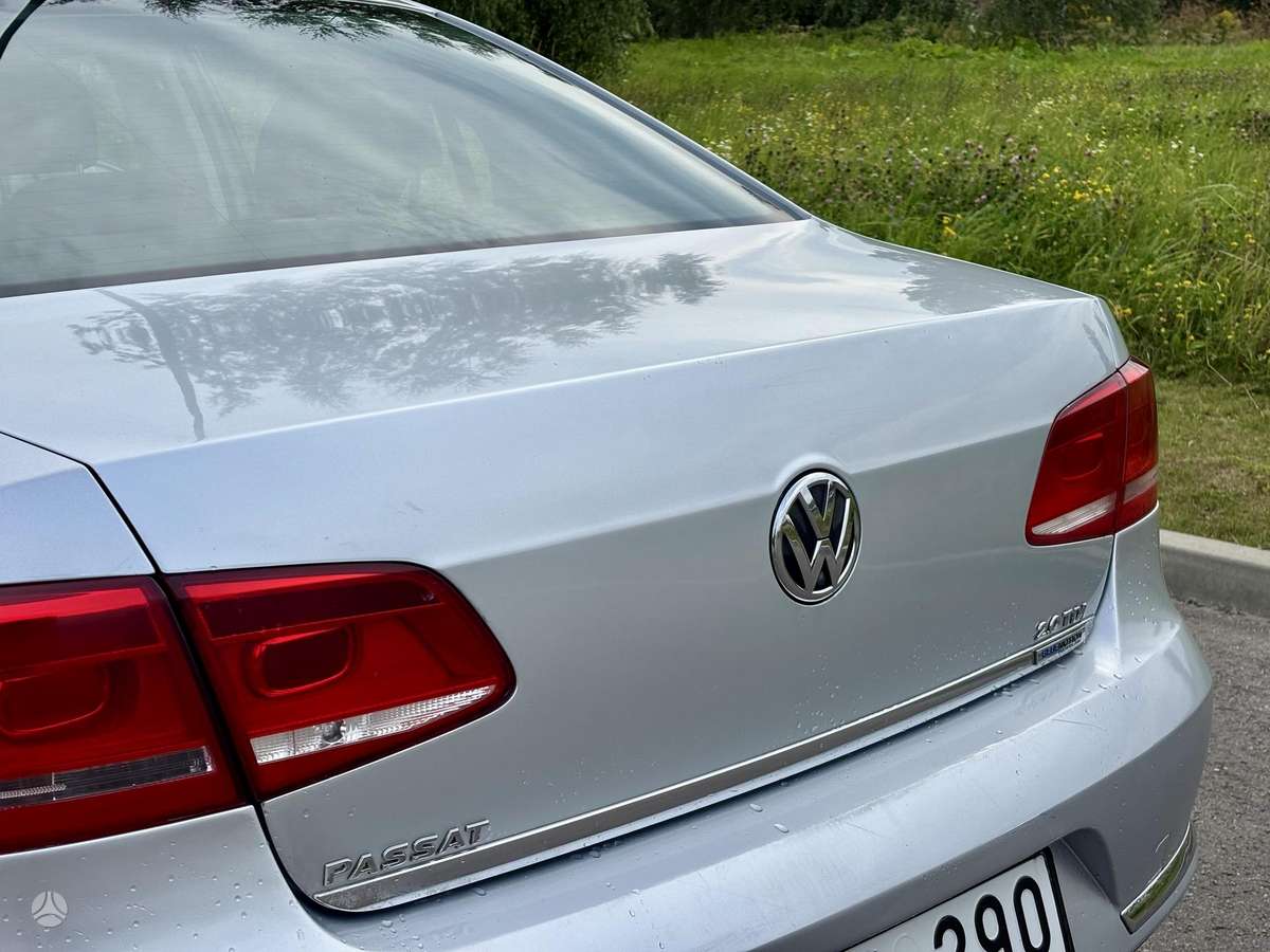 Volkswagen Passat - 5