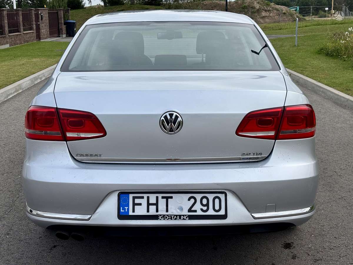 Volkswagen Passat - 6