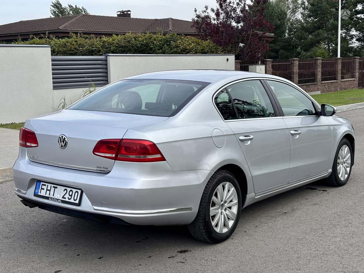 Volkswagen Passat - 7