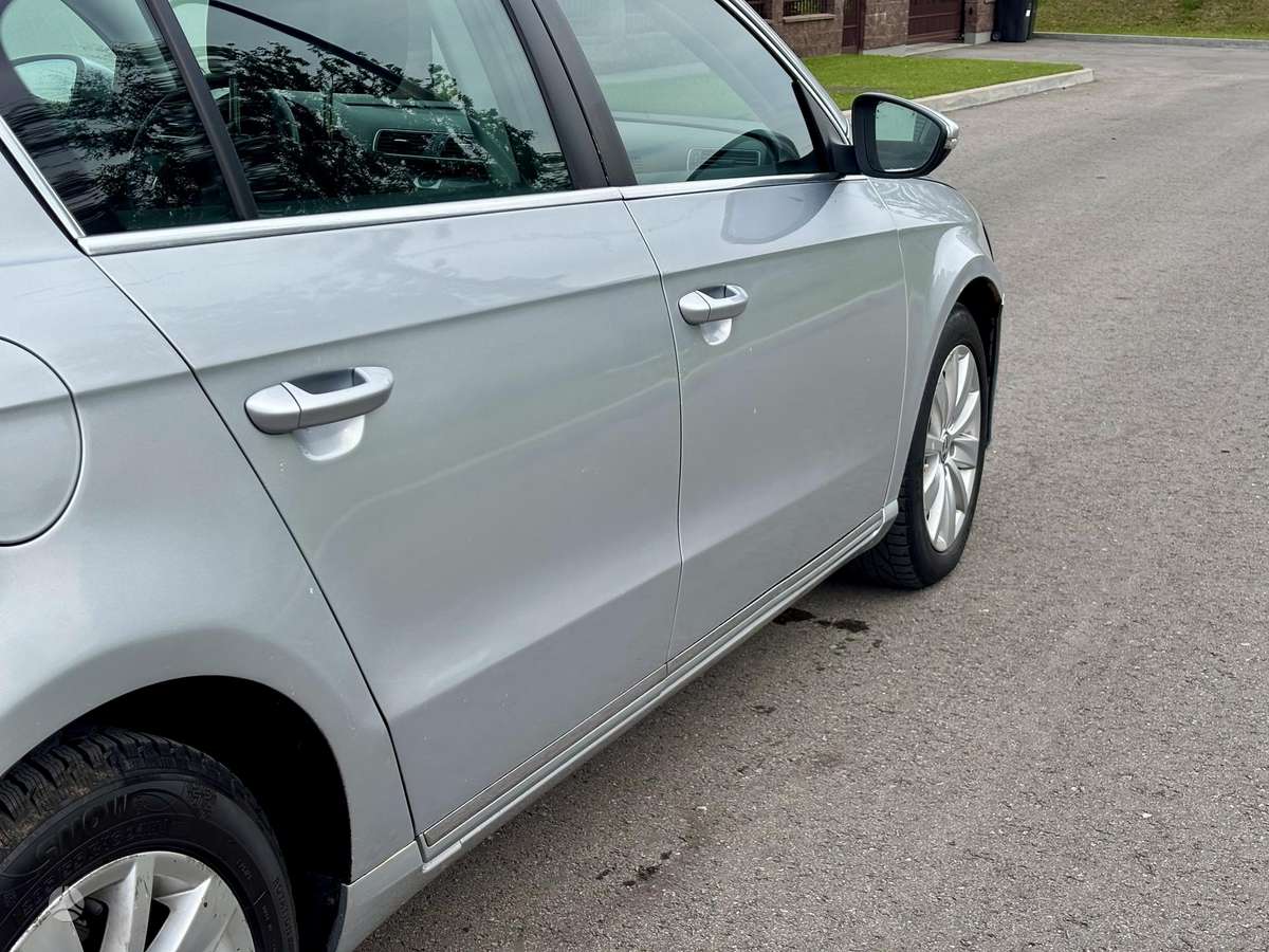 Volkswagen Passat - 8