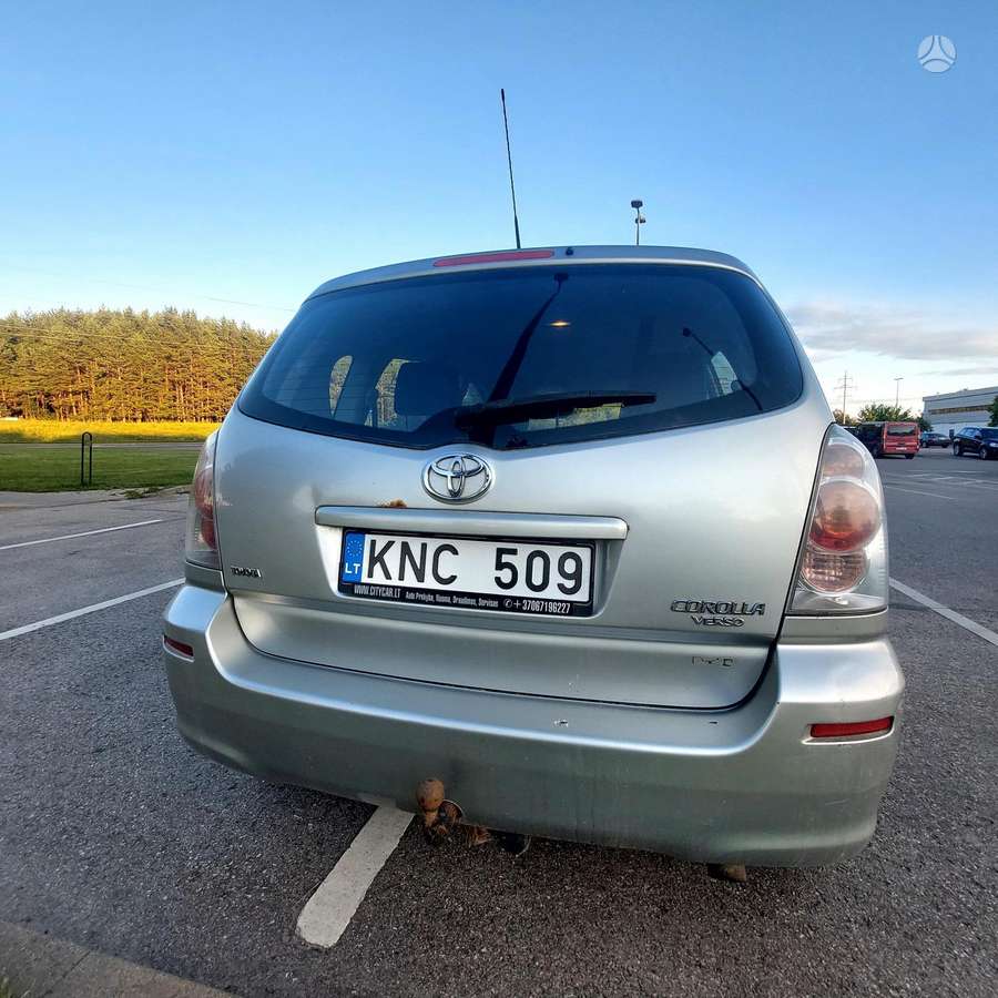 Toyota Corolla Verso - 2