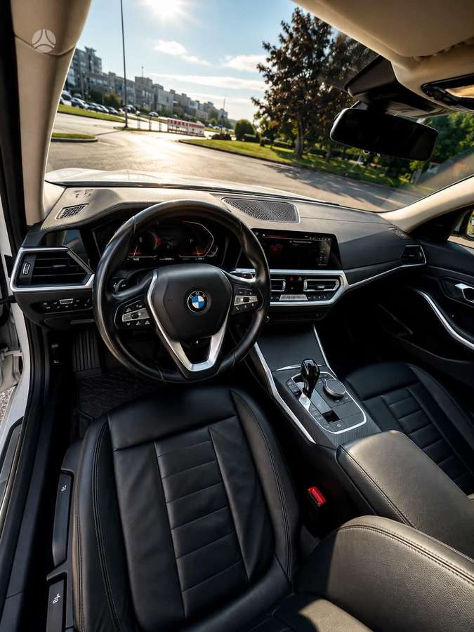 BMW 320, 2.0 l., Седан