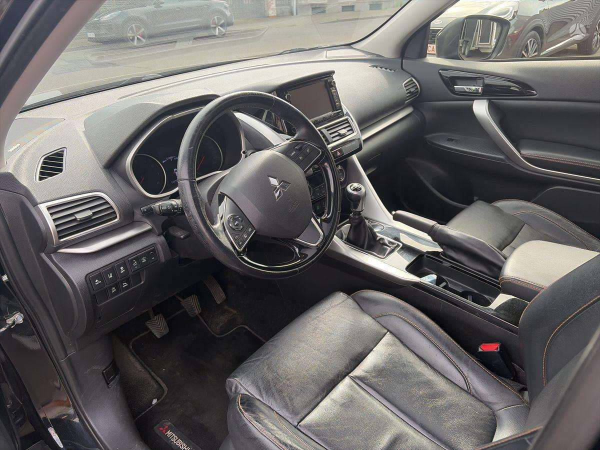 Mitsubishi Eclipse Cross, 1.5 l., Внедорожник / Кроссовер