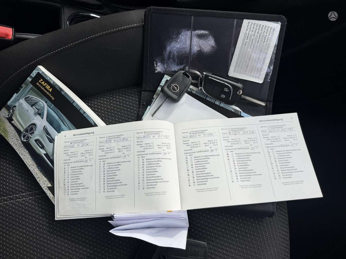 Opel Zafira, 2.0 l., Минивэн
