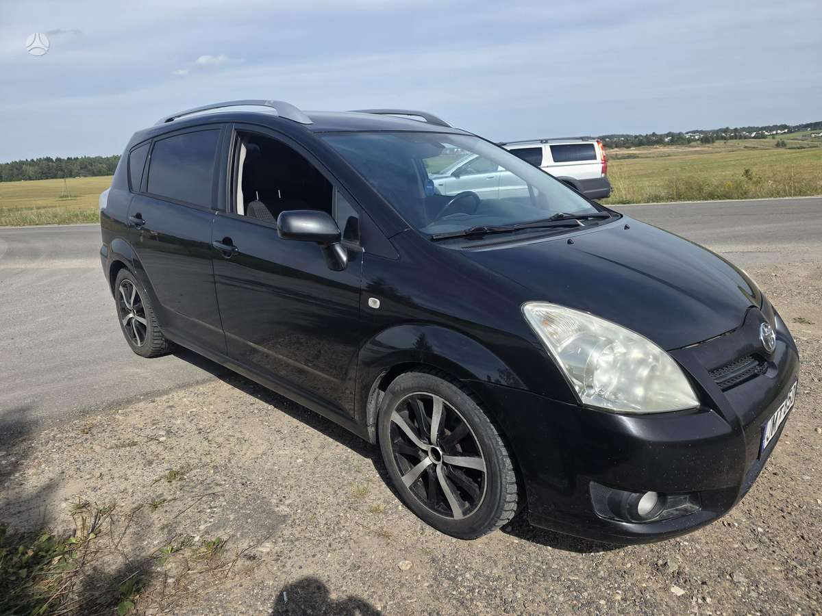 Toyota Corolla Verso - 5