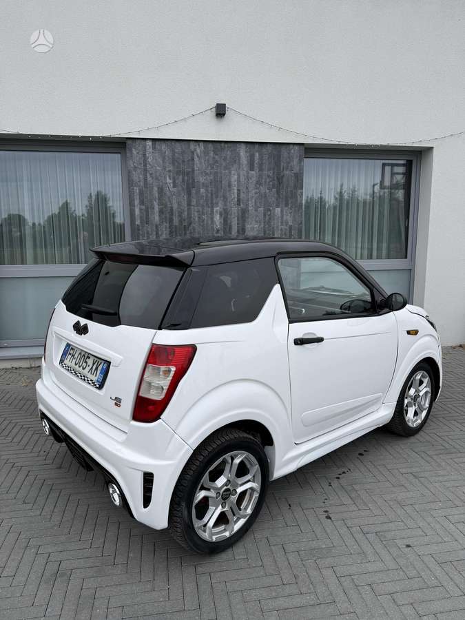 Ligier JS50, 0.5 l., hatchback