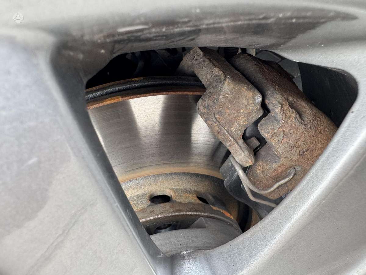 Audi A4, 2.0 l., Седан