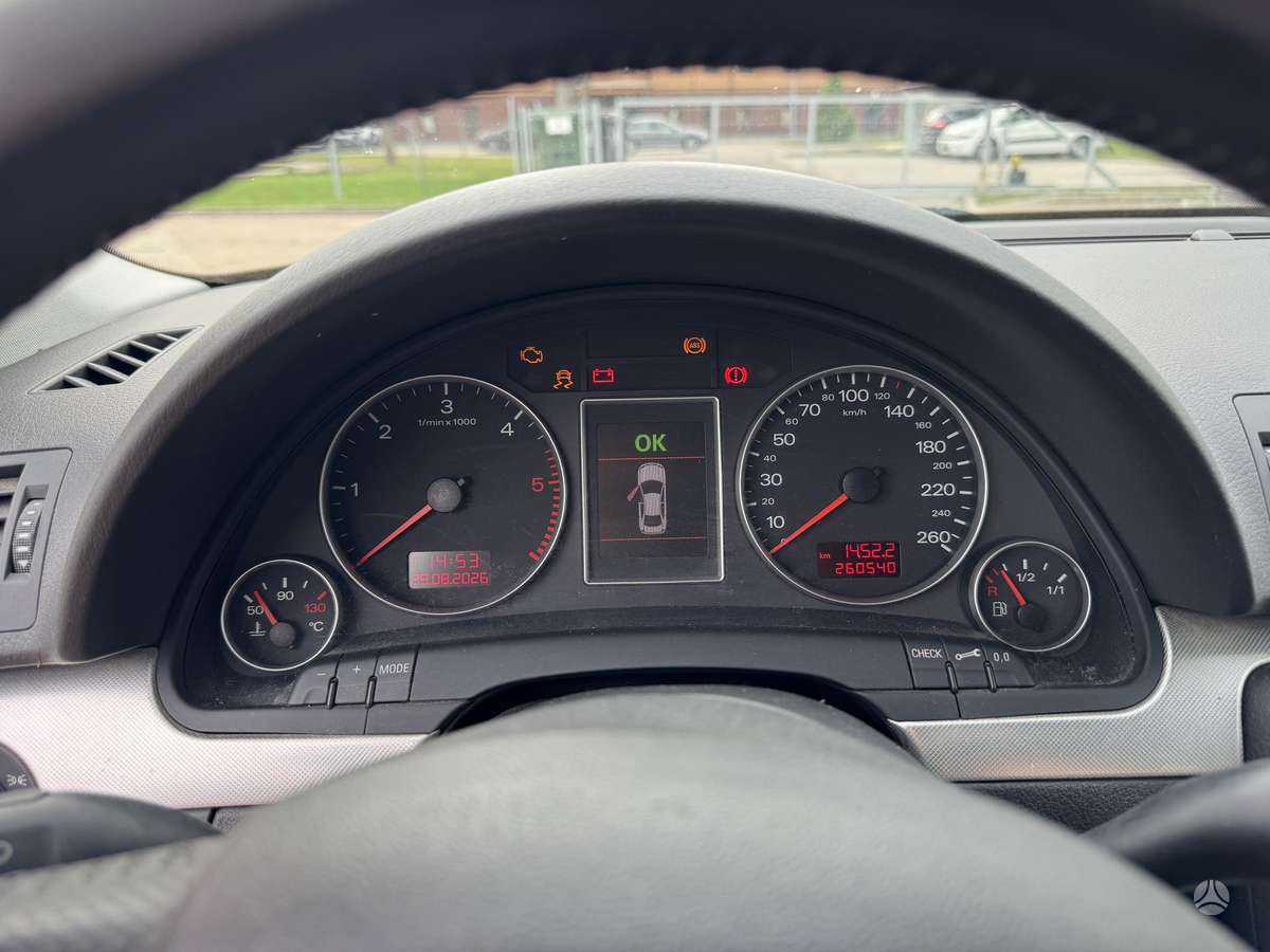 Audi A4, 2.0 l., Седан