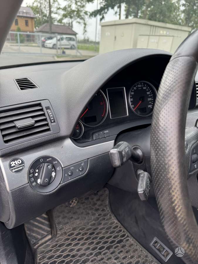 Audi A4, 2.0 l., Седан