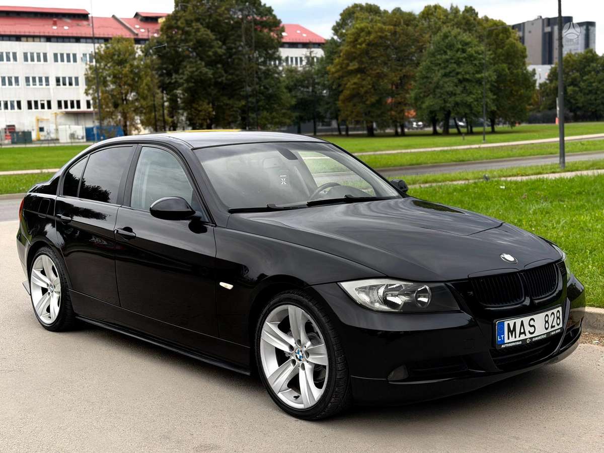 BMW 320, 2.0 l., Седан