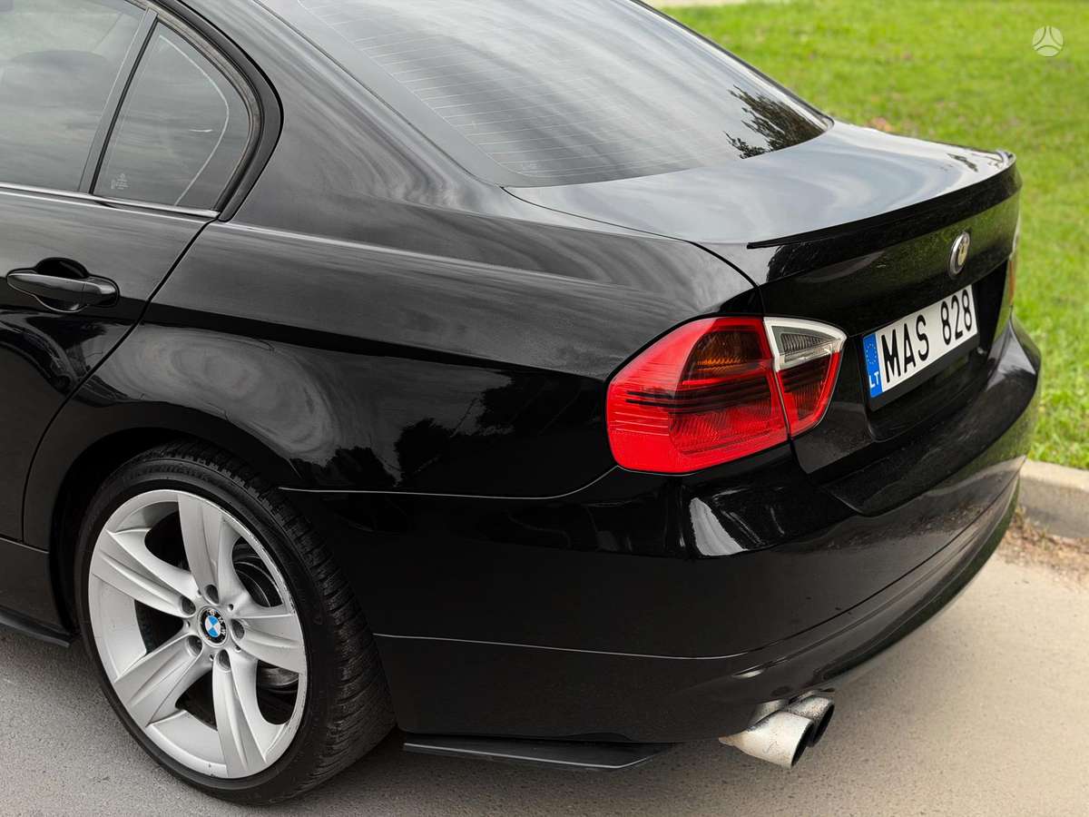 BMW 320, 2.0 l., Седан