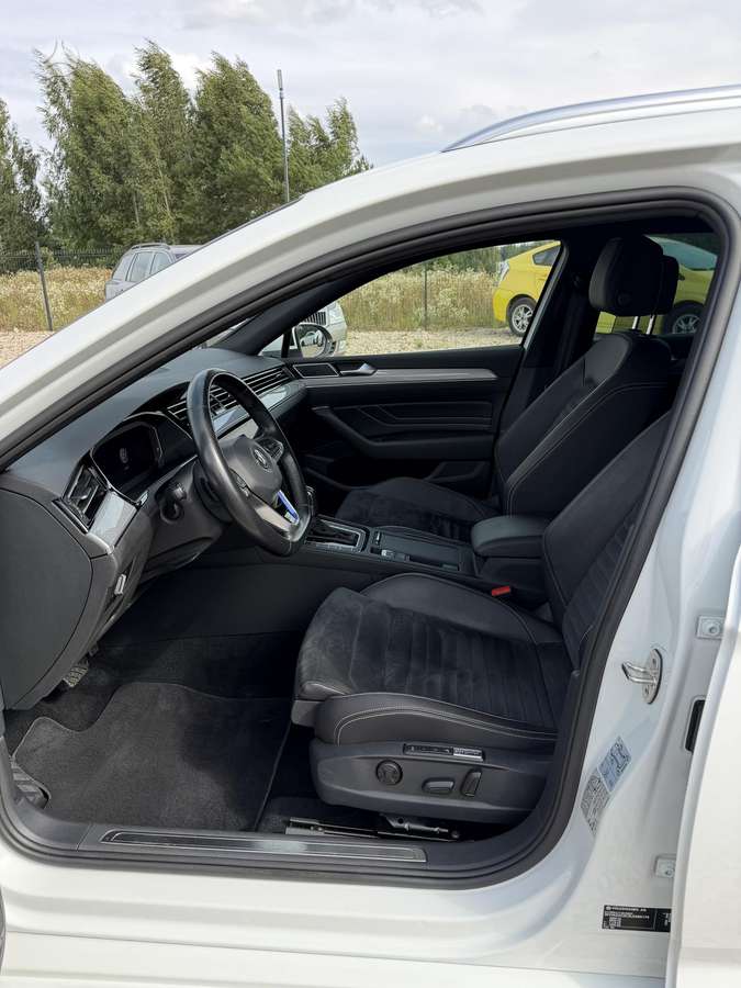 Volkswagen Passat - 10