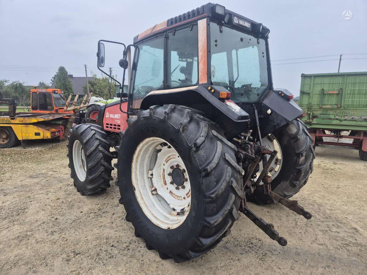 Valmet 6400, traktoriai